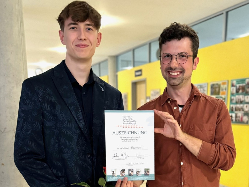 Auszeichnung von Stanislaw Nowakowski für künstlerisches Engagement