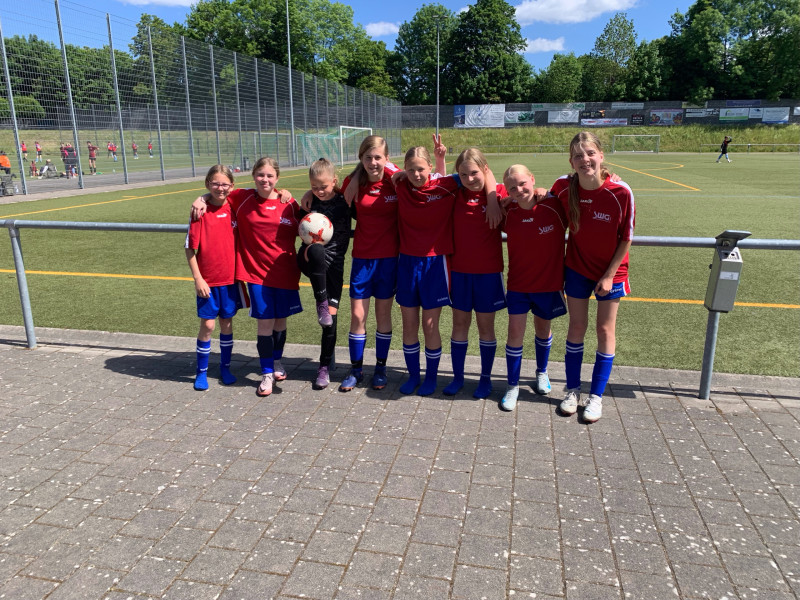 Fußball-Mädchen der JKG bei den Bezirksmeisterschaften